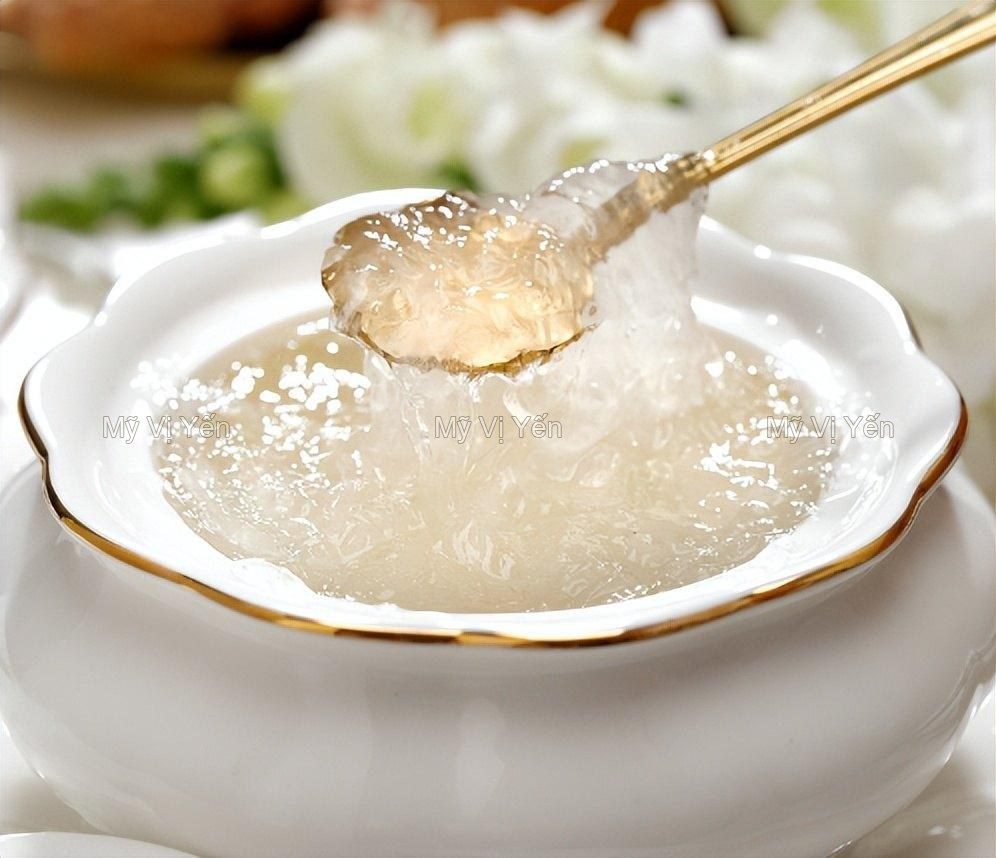 Ảnh bìa: Nên mua yến chưng sẵn (nén)